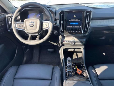 New 2026 Volvo XC40 B5 Ultra w/ Protection Package Premier AWD/4WD image 28