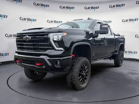 Used 2025 Chevrolet Silverado 2500 LTZ w/ LTZ Plus Package AWD/4WD image 1