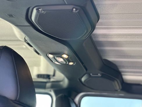 Used 2022 Jeep Wrangler Unlimited Sahara w/ Cold Weather Group image 14