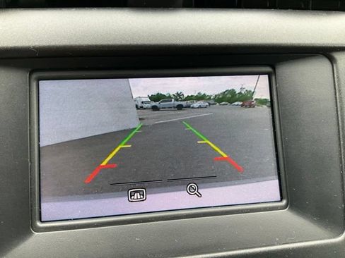 Used 2016 Ford Fusion SE FWD image 6