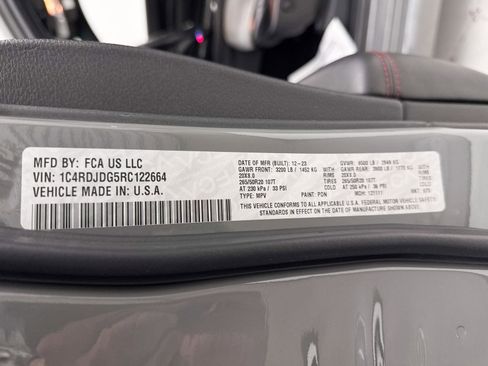 Used 2024 Dodge Durango GT image 40