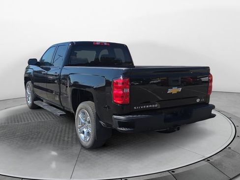 Used 2019 Chevrolet Silverado 1500 Custom w/ Custom Convenience Package AWD/4WD image 3