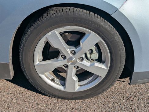 Used 2015 Chevrolet Volt Premium w/ Premium Trim Package image 5