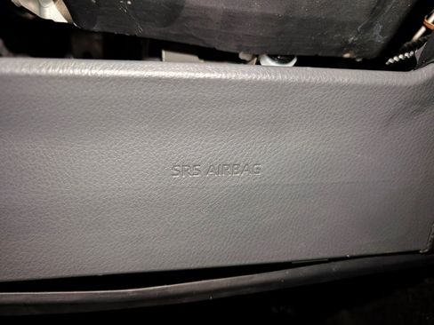 Used 2020 Toyota Camry LE FWD image 38