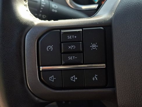 Used 2022 Ford F150 Lariat w/ Trailer Tow Package image 21