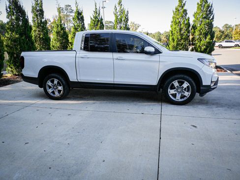 Certified 2024 Honda Ridgeline RTL image 11