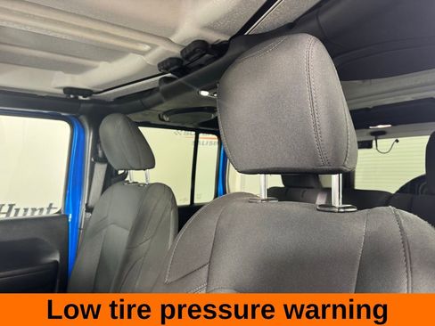 Used 2022 Jeep Wrangler Unlimited Sport w/ Xtreme Recon 35" Tire Package image 10