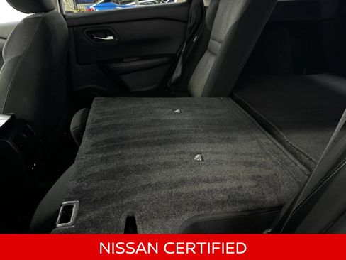 Certified 2025 Nissan Rogue SV AWD/4WD image 34