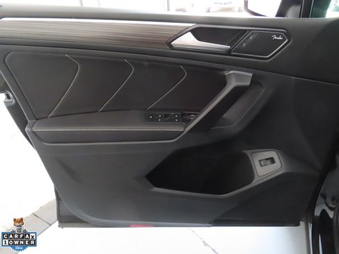 Certified 2023 Volkswagen Tiguan SEL R-Line AWD/4WD image 10
