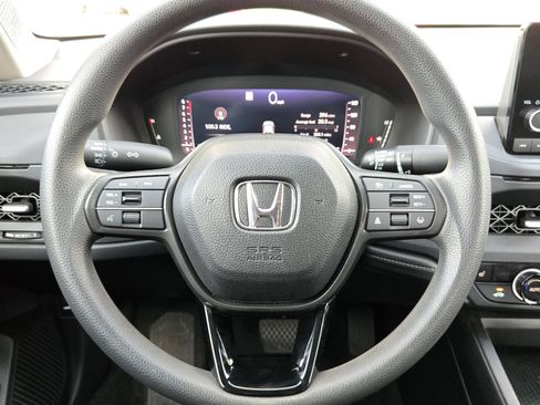 Used 2025 Honda Accord SE image 20