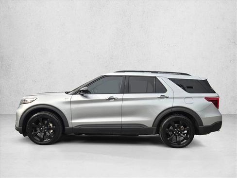 Certified 2023 Ford Explorer ST-Line w/ Class IV Trailer Tow Package image 9