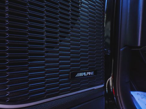 Used 2022 Jeep Grand Cherokee L Limited image 11