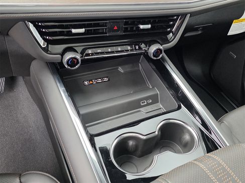 New 2026 Chevrolet Tahoe High Country image 24