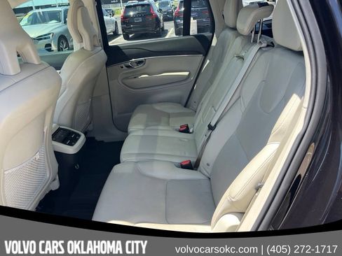 Used 2020 Volvo XC90 T6 Momentum w/ Protection Package Premier AWD/4WD image 14