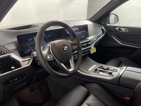 Used 2024 BMW X5 xDrive40i w/ Premium Package image 14
