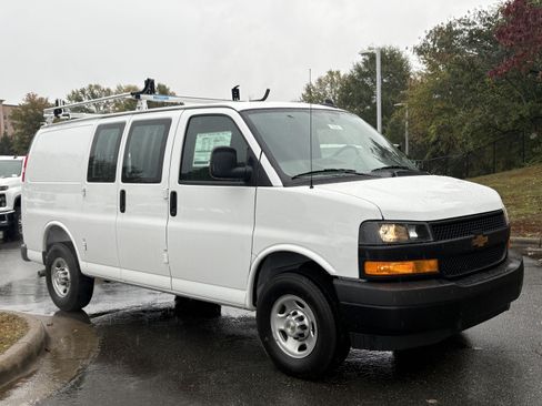 New 2025 Chevrolet Express 2500 w/ Driver Convenience Package image 7