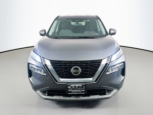 Used 2021 Nissan Rogue SV AWD/4WD image 2