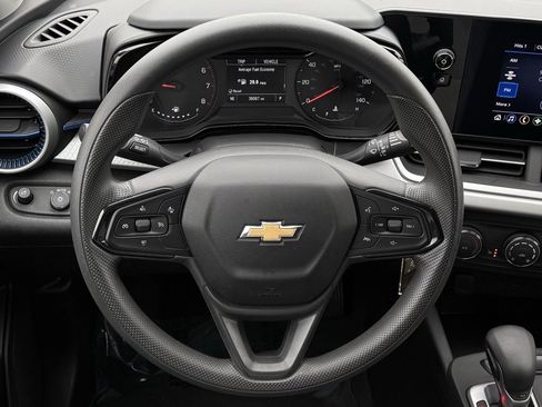 Used 2024 Chevrolet Trax LS w/ LS Convenience Package image 22