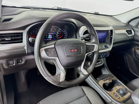 Used 2023 GMC Acadia SLE w/ Driver Convenience Package FWD image 8