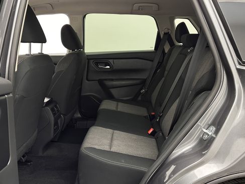 Used 2024 Nissan Rogue SV image 22