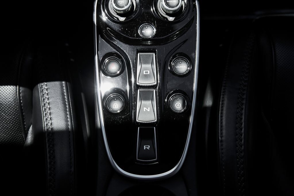 Used 2023 McLaren GT RWD image 59