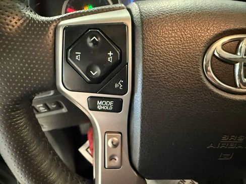 Used 2023 Toyota 4Runner Limited AWD/4WD image 30