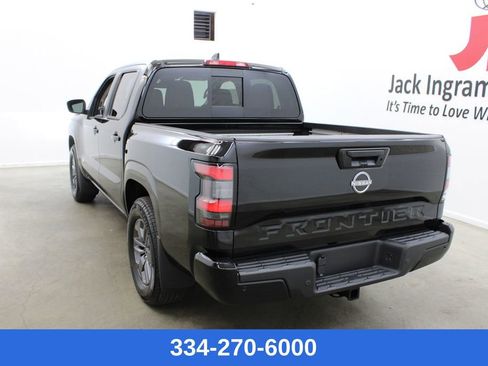 New 2026 Nissan Frontier SV w/ SV Convenience Package image 2