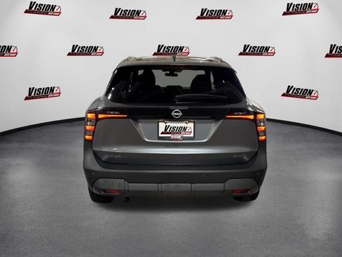 Used 2025 Nissan Kicks SV w/ SV Premium Package AWD/4WD image 14