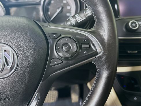 Used 2020 Buick Envision Essence FWD image 15