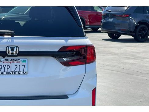 Certified 2026 Honda Odyssey EX-L image 49