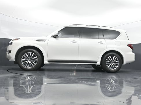 Used 2023 Nissan Armada SL w/ Captain's Chairs Package AWD/4WD image 36