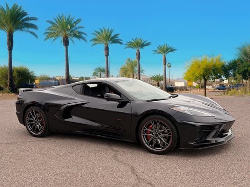 Used 2023 Chevrolet Corvette Stingray Premium Cpe w/ Z51 Performance Package RWD image 6