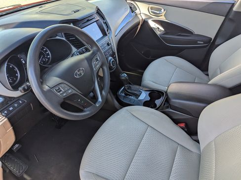 Used 2017 Hyundai Santa Fe Sport image 19