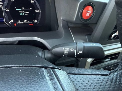 Used 2025 Toyota Tacoma TRD Sport AWD/4WD image 37
