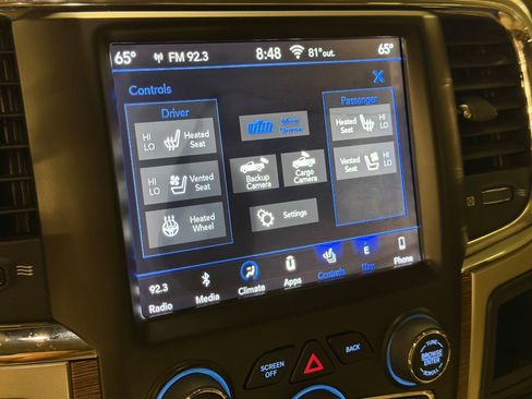 Used 2018 RAM 3500 Laramie AWD/4WD image 23