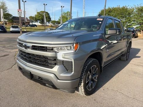 Used 2024 Chevrolet Silverado 1500 RST w/ Convenience Package II image 8
