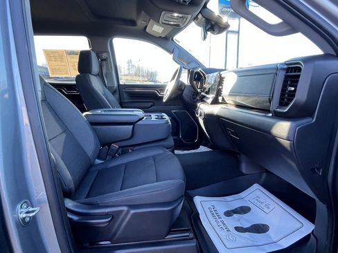 Used 2024 Chevrolet Silverado 1500 LT image 18