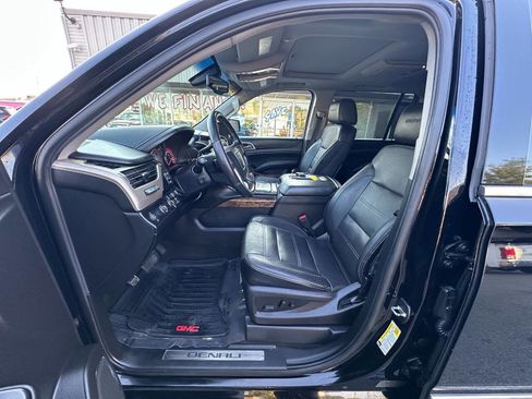 Used 2016 GMC Yukon XL Denali w/ Open Road Package image 14