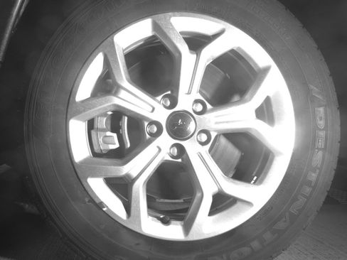 Used 2025 Jeep Compass Latitude image 12