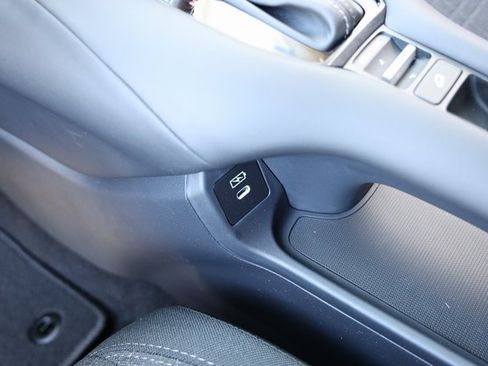 New 2026 Honda HR-V LX image 23