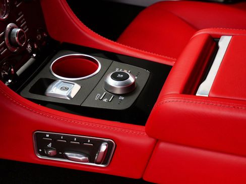 Used 2014 Aston Martin Rapide S image 26