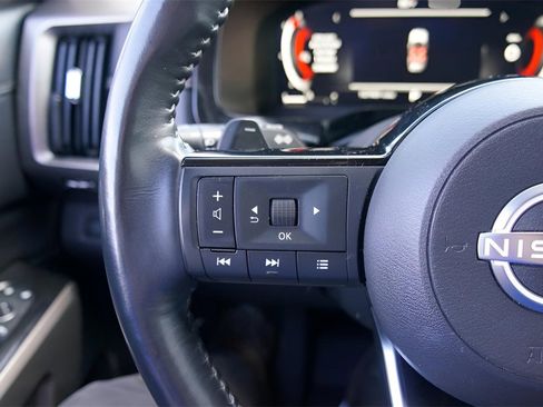 Used 2022 Nissan Pathfinder Platinum w/ Cargo Package image 27