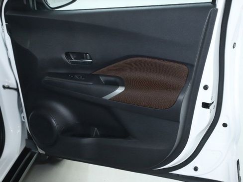 Certified 2023 Nissan Kicks SR image 33