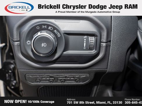 Used 2025 Jeep Wrangler Unlimited Rubicon image 28