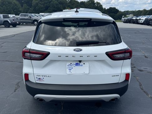 Used 2024 Ford Escape Active AWD/4WD image 6