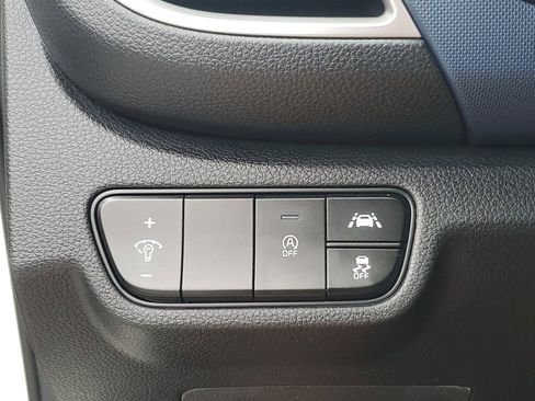 Used 2021 Kia Seltos S FWD image 21
