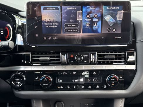 New 2026 Nissan Pathfinder SL FWD image 4