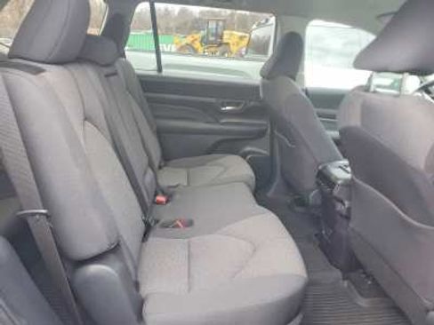 Used 2025 Toyota Grand Highlander FWD image 9