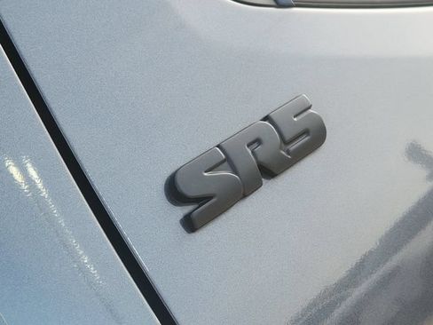 Used 2022 Toyota Tacoma SR5 RWD image 11