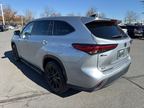 Used 2022 Toyota Highlander L image 5